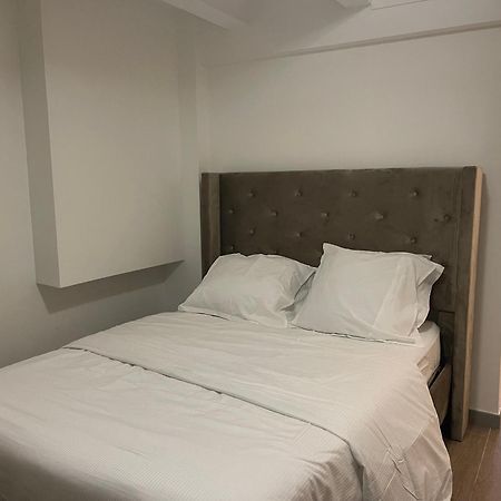 La Girafe Apartment Sannois Luaran gambar