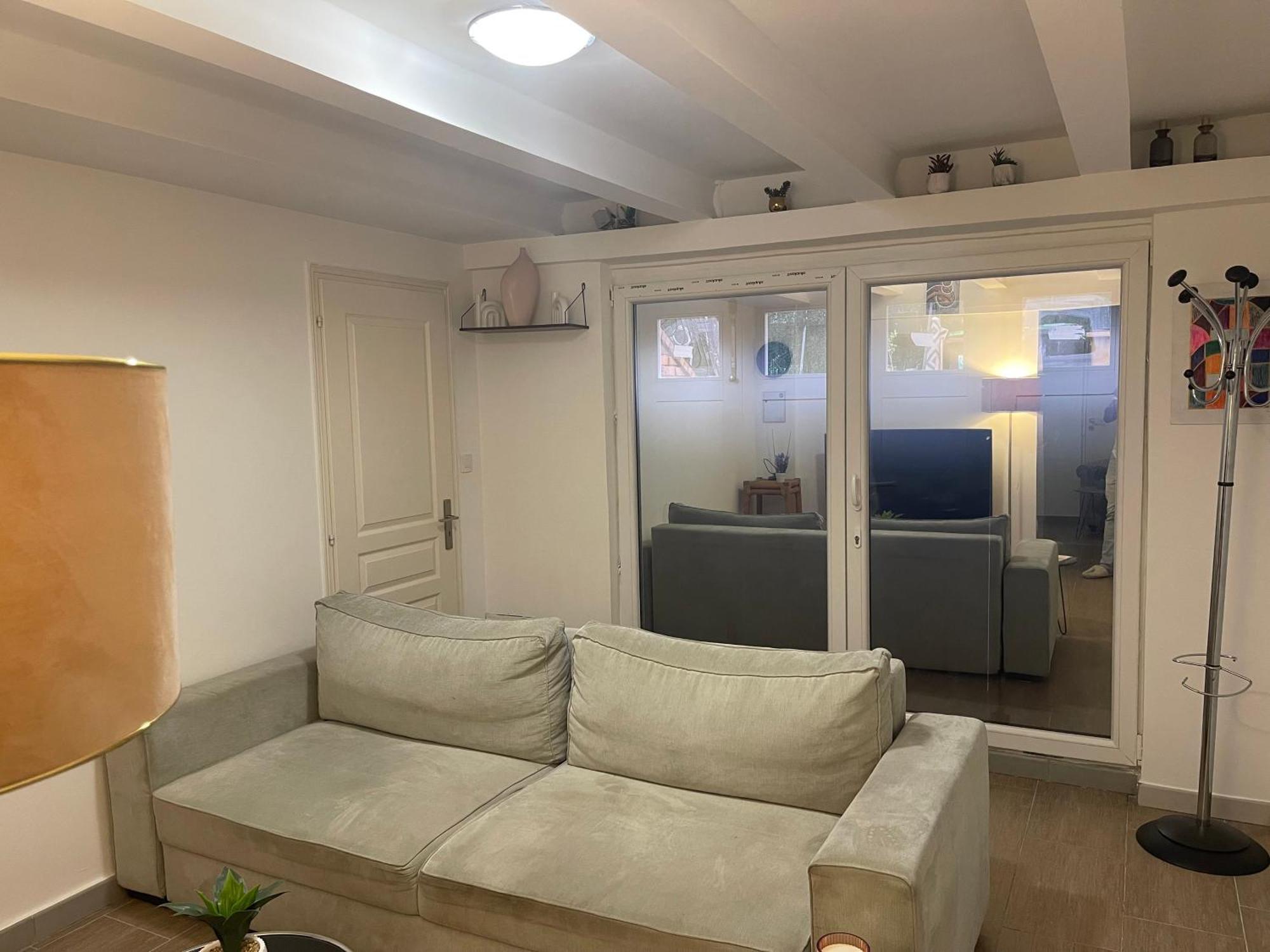 La Girafe Apartment Sannois Luaran gambar