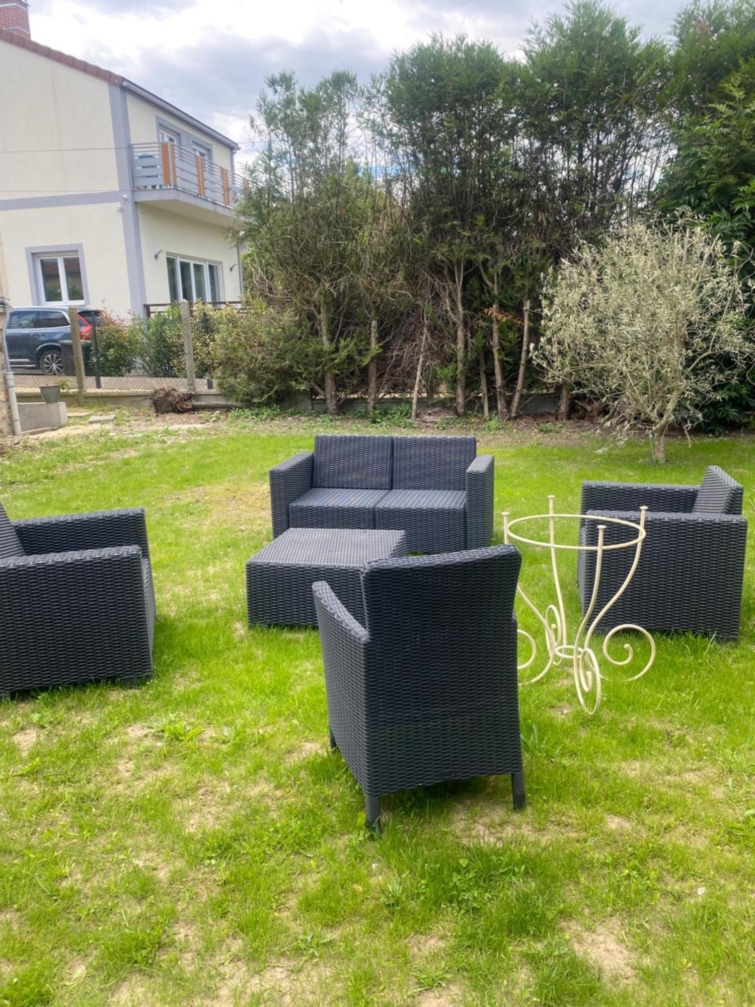 La Girafe Apartment Sannois Luaran gambar